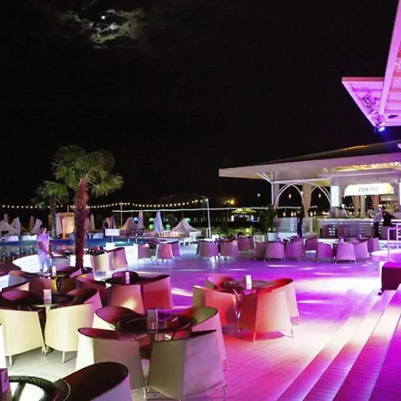 Arcadia Vip-apartments In Golfstream Apartment Odessa