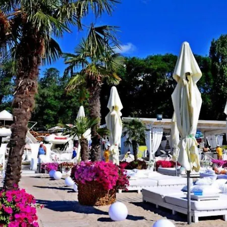 Apartment Arcadia Vip-apartments In Golfstream *