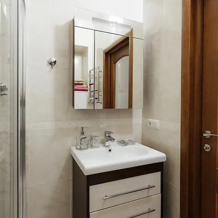 Arcadia Vip-apartments In Golfstream Apartment *