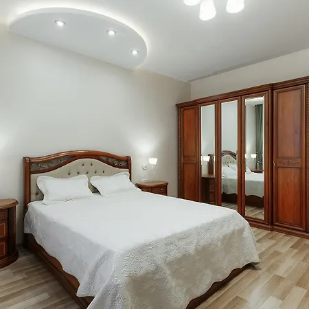 Arcadia Vip-apartments In Golfstream Apartment *