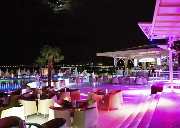 Arcadia Vip-apartments In Golfstream Apartment Odessa