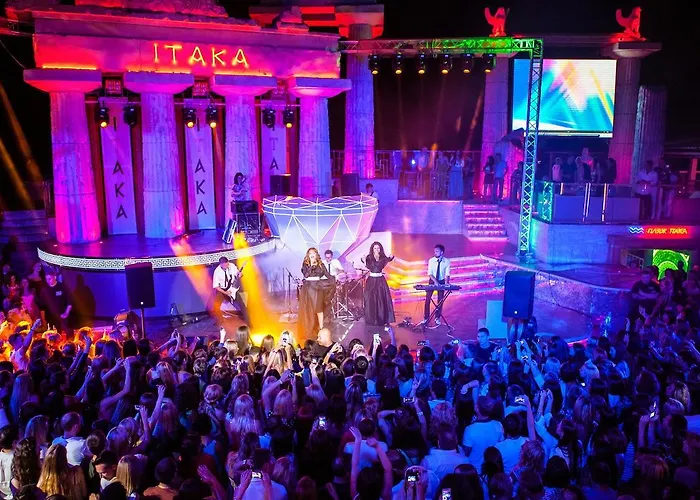 Arcadia Vip-apartments In Golfstream Apartment